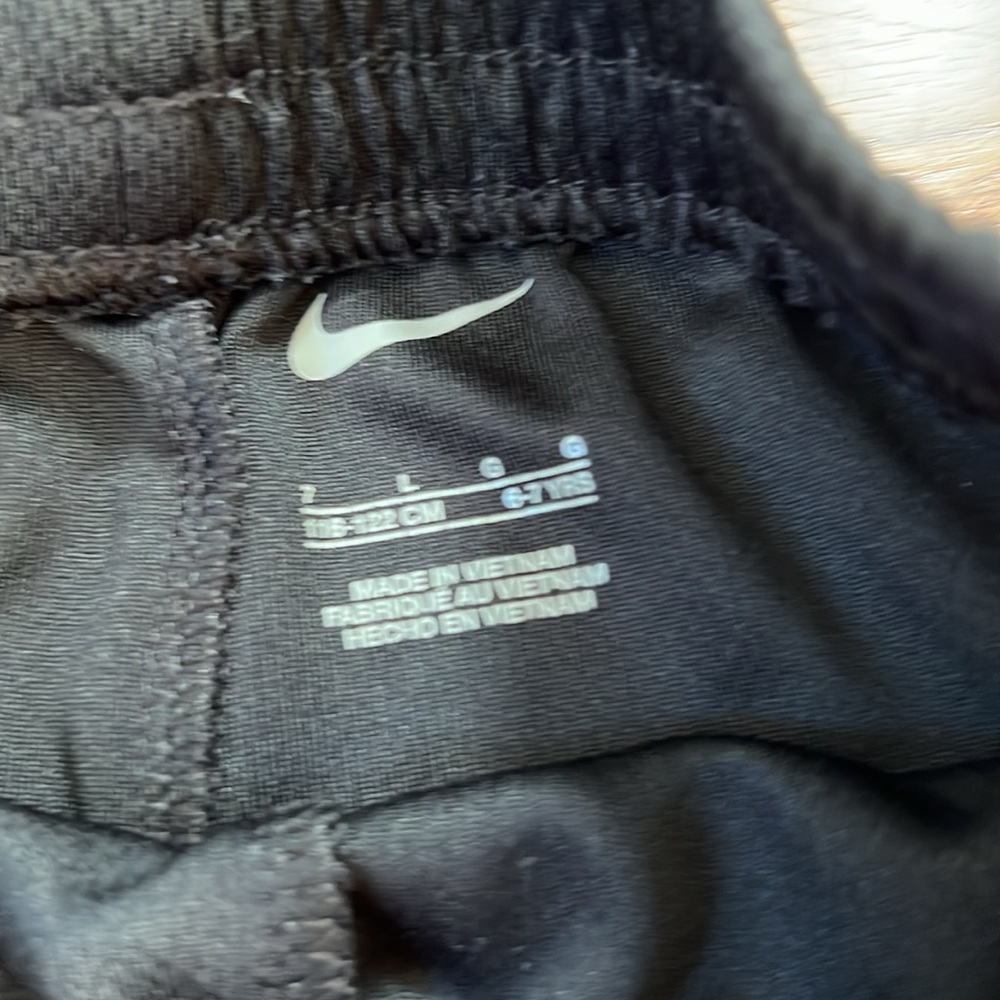 Boys 6-7 / L nike - Picture 3 of 5